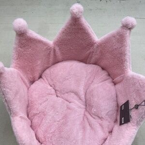 Nandog Prive Collection - Crown Dog Bed - Pink NWT